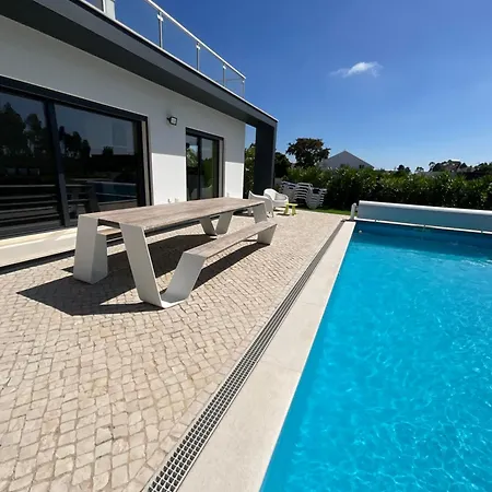 33 Silver Coast *