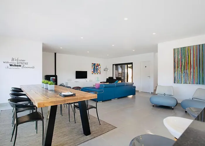 Villa 33 Silver Coast